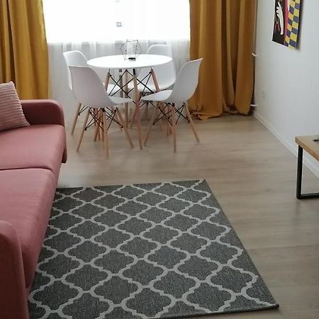 City Apartments Przy Szpitalu Згожелец Екстериор снимка