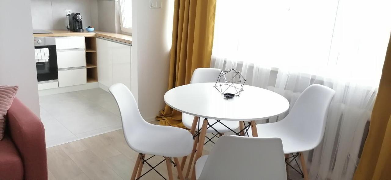 City Apartments Przy Szpitalu Згожелец Екстериор снимка